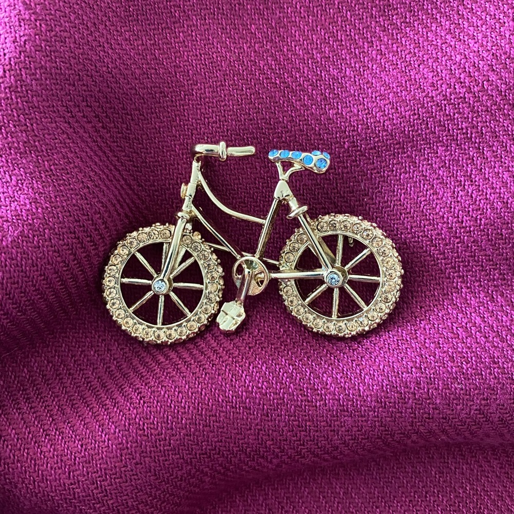 Bicycle pin with rhinestones